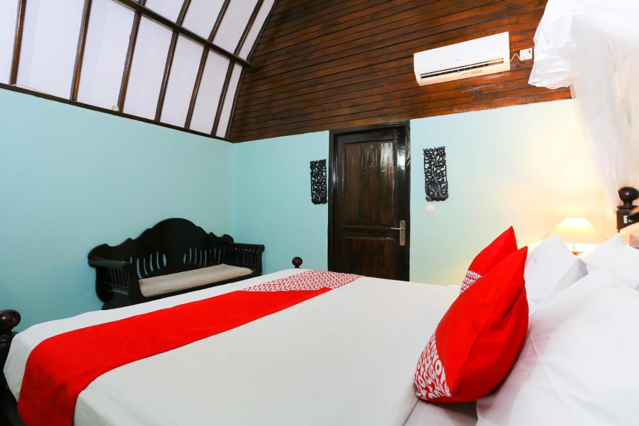 Oyo 1365 Sunrise Lumbung Hotel Gili Trawangan Exterior photo